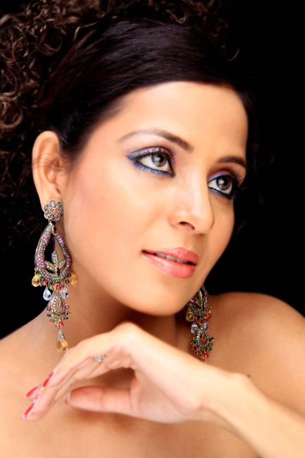 professional female model agra